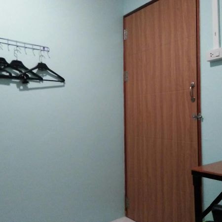 My Little Home Hostel Bangkok Esterno foto