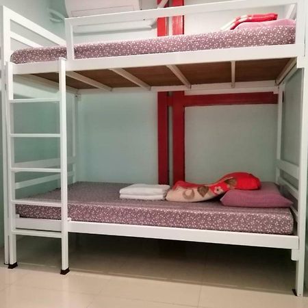 My Little Home Hostel Bangkok Esterno foto