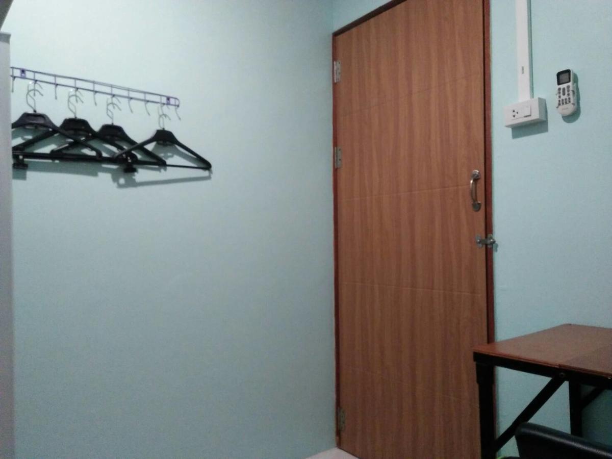 My Little Home Hostel Bangkok Esterno foto