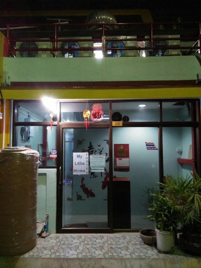 My Little Home Hostel Bangkok Esterno foto